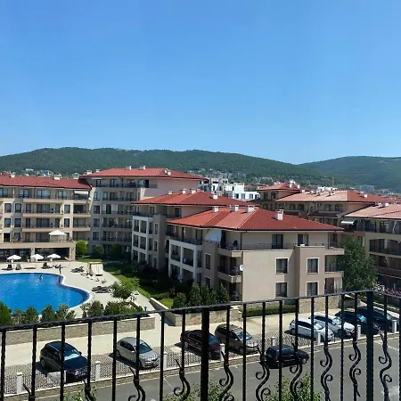 Victoriia Apartment
